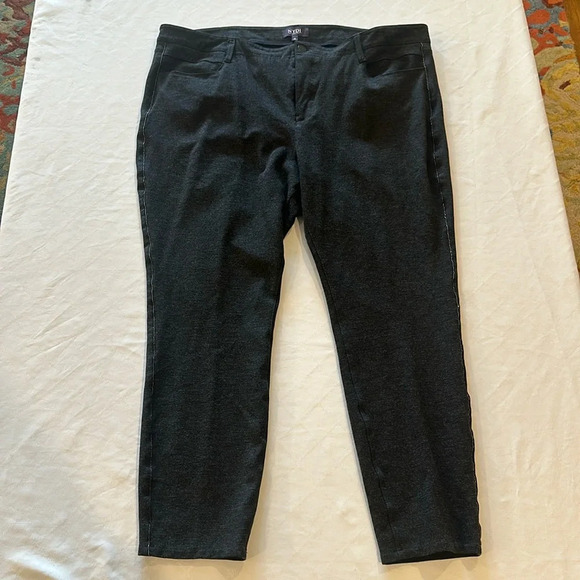 NYDJ Women Regular Fit Four Pocket Pants soft gray‎ size bead detail size 18 EUC - Picture 1 of 6